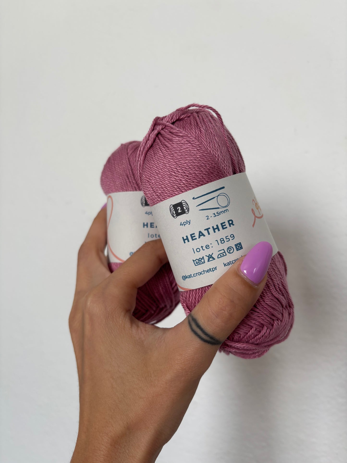 Kat Crochet Yarn - Hilo 100% algodón mercerizado