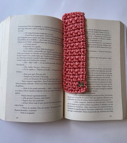 Mini Pink Crochet Bookmark