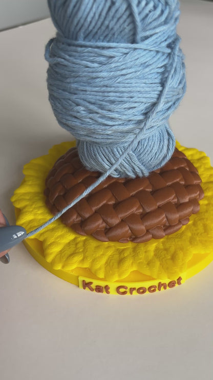 YARN SPINNER GIRASOL KAT CROCHET